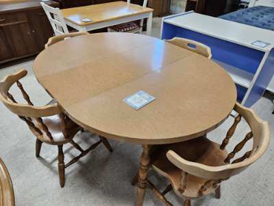 Kitchen Table w/ 4 Chairs