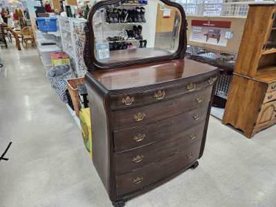 Vintage Mahogany Dresser